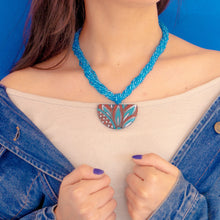 Cargar imagen en el visor de la galería, Calypso Classic Blossom Half Moon Necklace

